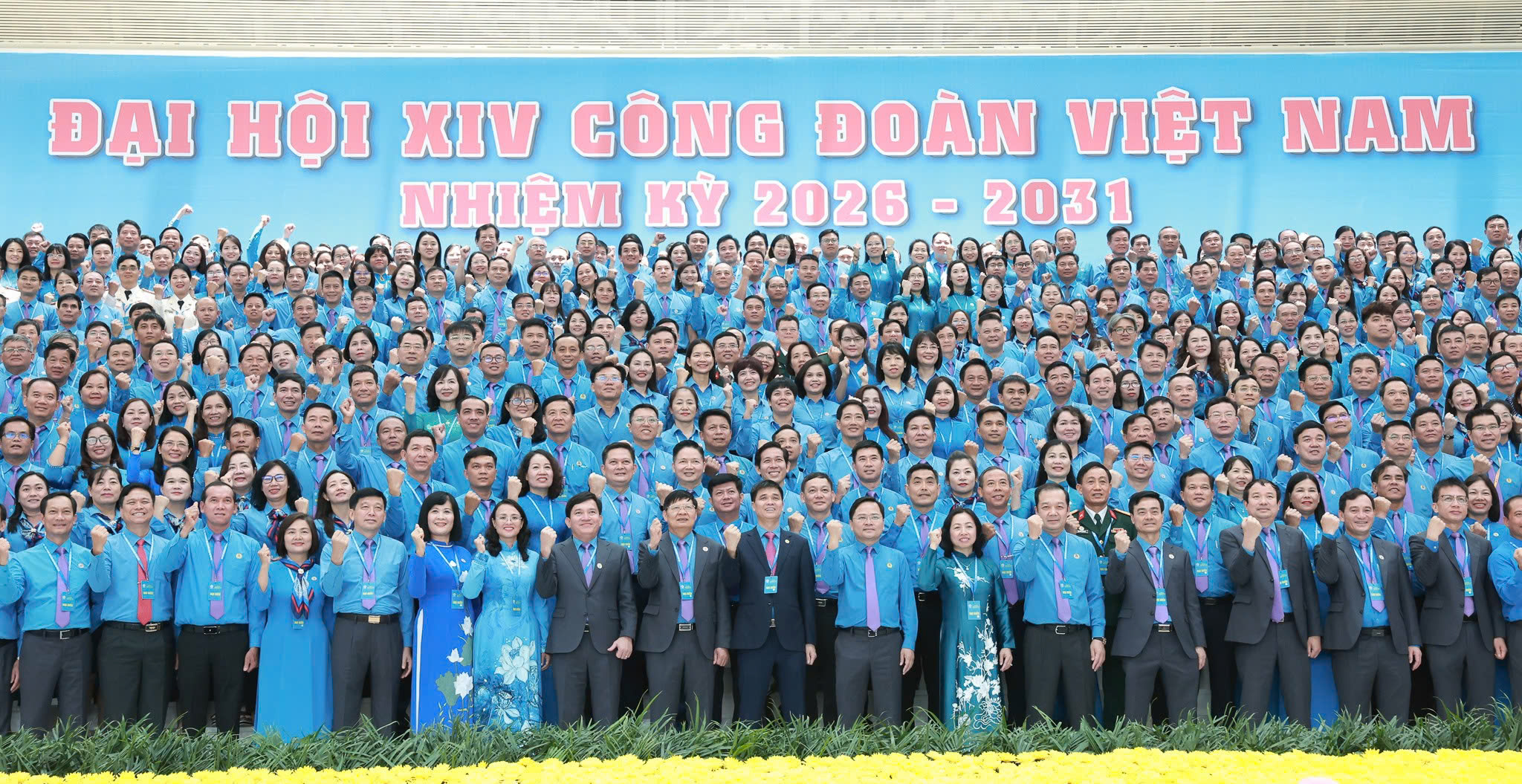 Thông điệp chúc mừng từ bạn bè quốc tế gửi Okvip69.com bán cá nổ hủ XIV Công đoàn Việt Nam