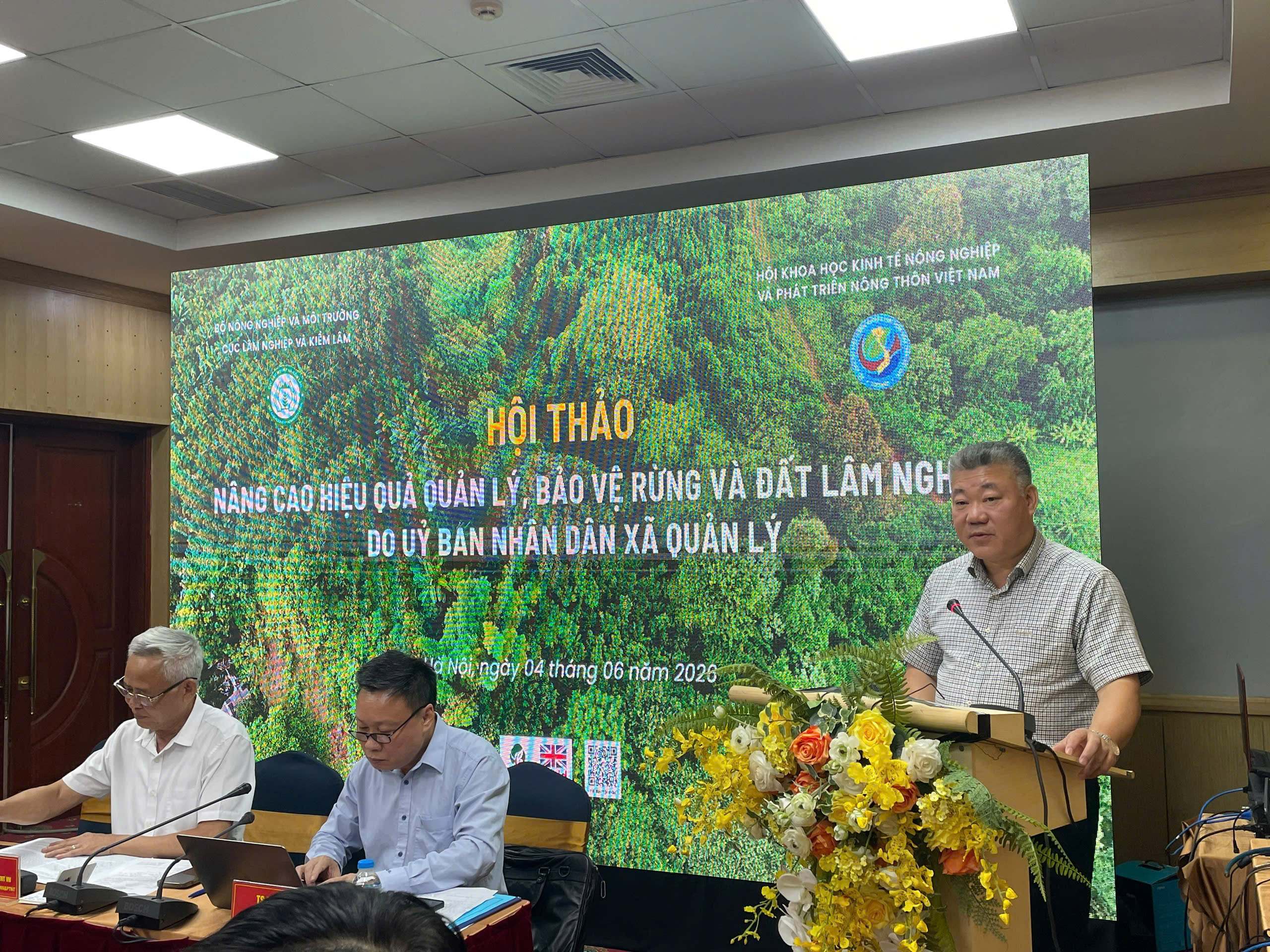 Cần đẩy nhanh giao đất, giao rừng để tránh ‘rừng không chủ’