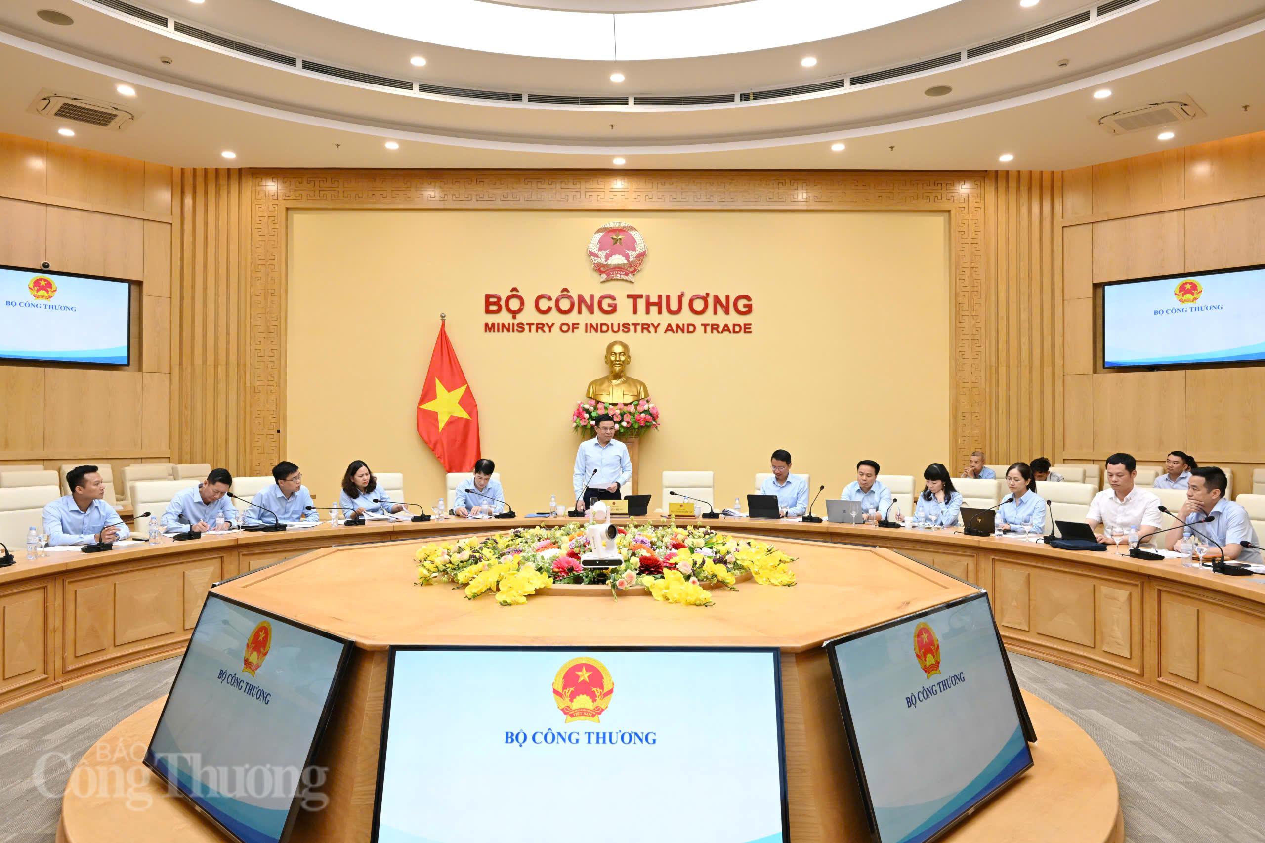 Chùm ảnh: Bộ trưởng Lê Mạnh Hùng Ok88vip tỷ lệ kèo World Cup 2026 với Vụ Chính sách thương mại đa biên