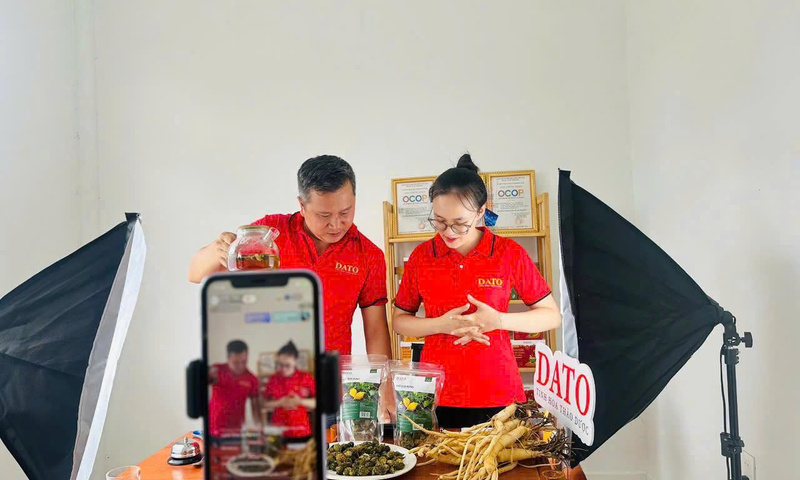 Quảng Ngãi: Đẩy mạnh ứng dụng thương mại điện tử cho các chủ thể OCOP
