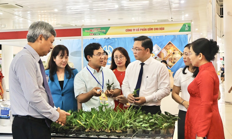 Nhiều Okvip tại về tìm kiếm cơ hội mới tại Hội chợ hàng Việt Đà Nẵng