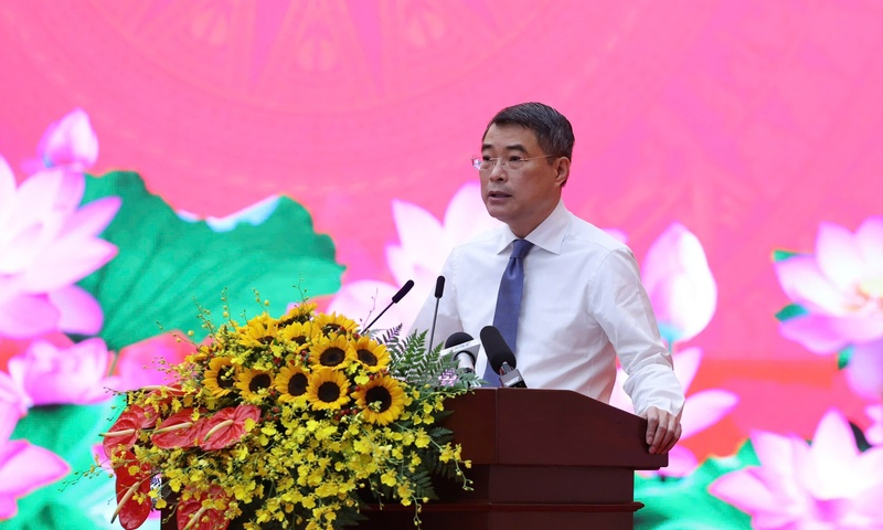 Thủ tướng Lê Minh Hưng: Đưa ngọn lửa thi đua trở thành sức mạnh hành động để tăng trưởng bền vững '2 con số'