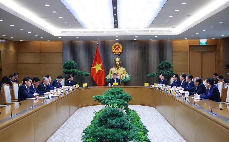 Thủ tướng Lê Minh Hưng điện đàm với Thủ tướng Trung Quốc Lý Cường