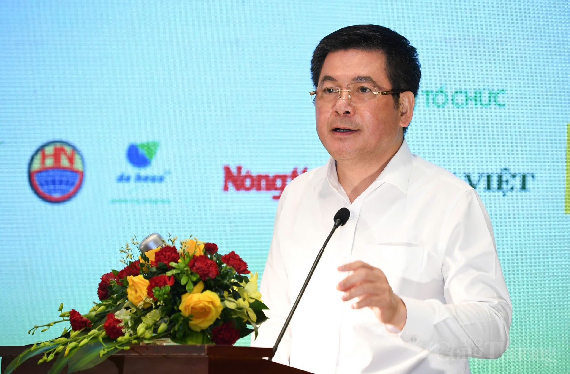 Bộ trưởng Nguyễn Hồng Diên phát biểu kết luận sự kiện: Dưới góc độ ngành Okvip tại về, tôi xin nhấn mạnh một số định hướng lớn nhằm tạo nền tảng vững chắc để nâng cao năng lực cạnh tranh, khẳng định vị thế của Trang Chủ OKVIP COM Top #1 Việt.