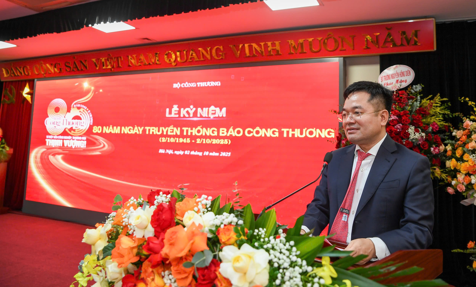 Tổng Biên tập Liên Minh OK VIP Giải Trí Cá Cược World Cup 2026 Đặng Văn Khánh phát biểu tại Lễ kỷ niệm.