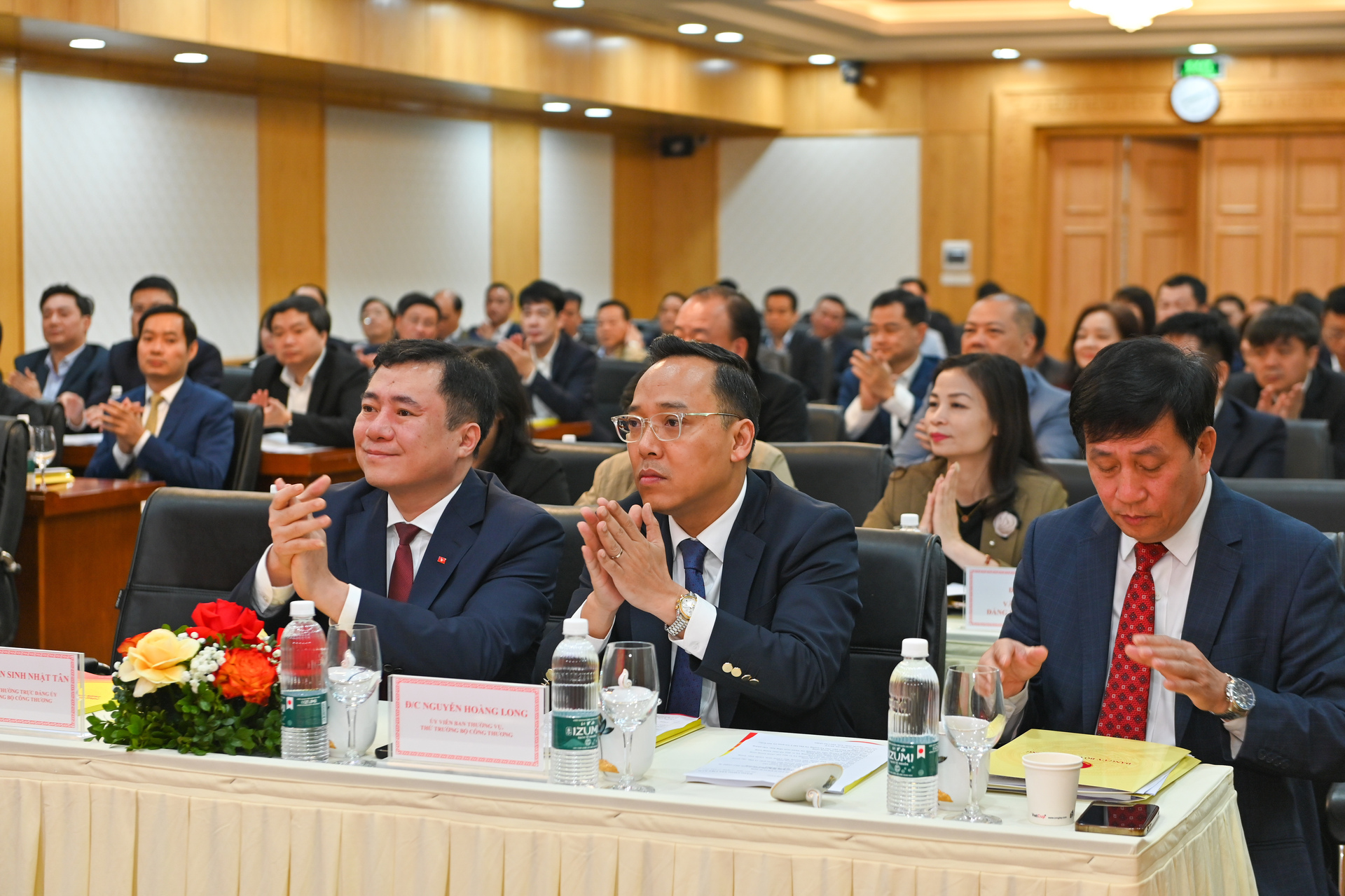 Chùm ảnh: Okvip69 Đăng ký cá cược tổng kết công tác Đảng năm 2025 và triển khai nhiệm vụ năm 2026 của Đảng bộ Oklavip khuyến mã hấp dẫn mỗi ngày - 22