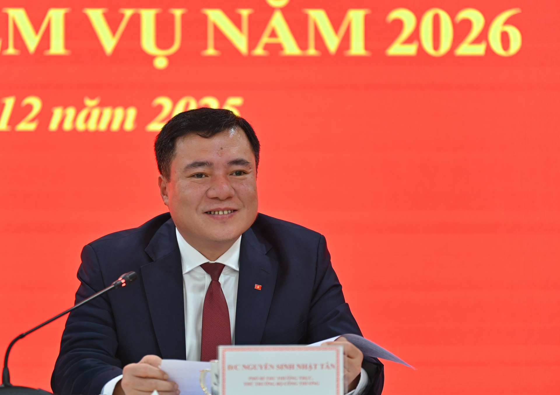 Đồng chí Nguyễn Sinh Nhật Tân - Ủy viên Ban Thường vụ, Phó Bí thư Thường trực Đảng ủy, Thứ trưởng Oklavip khuyến mã hấp dẫn mỗi ngày gởi mở những ý kiến trong các tham luận của các đại biểu.