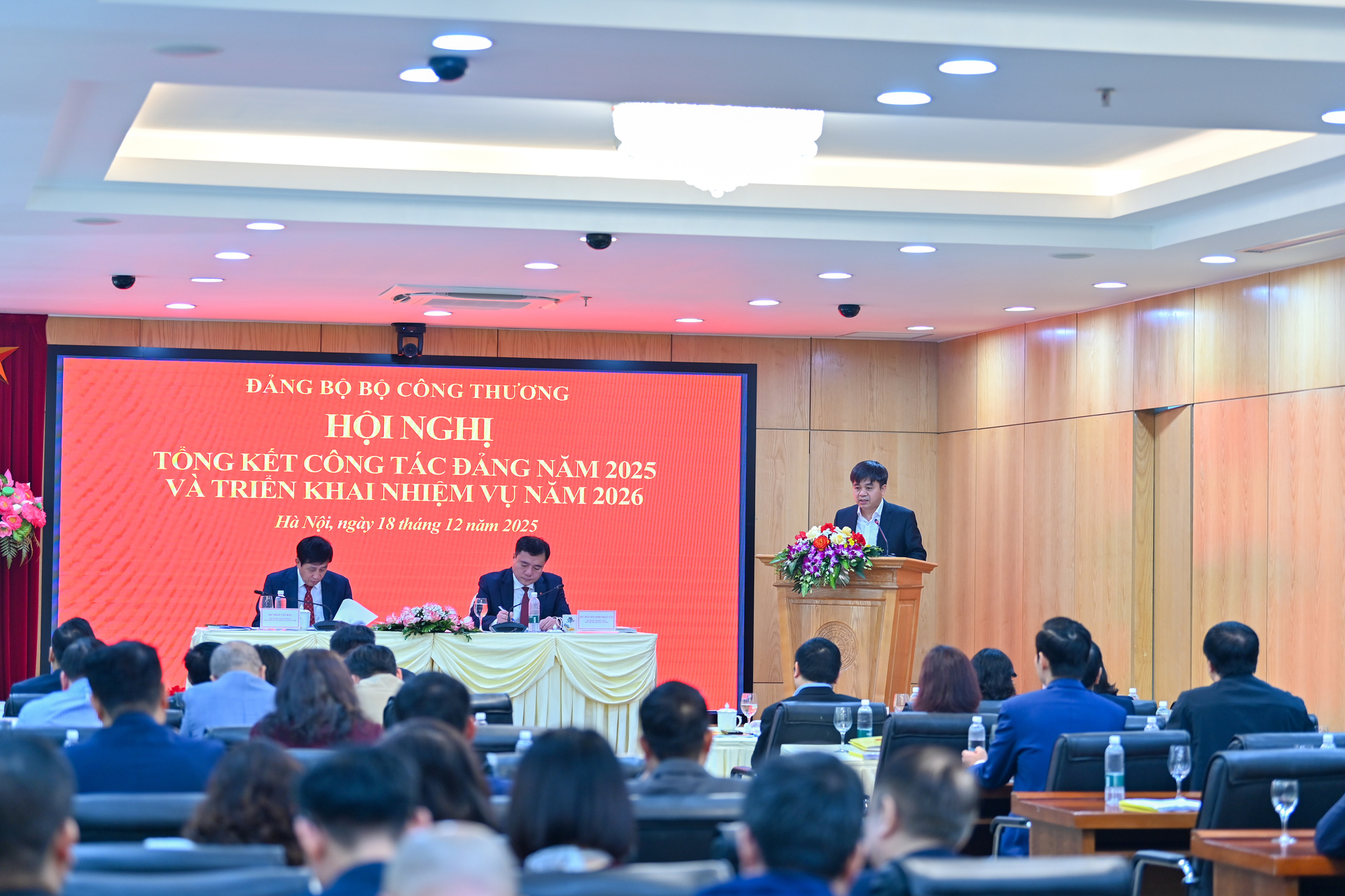 Chùm ảnh: Okvip69 Đăng ký cá cược tổng kết công tác Đảng năm 2025 và triển khai nhiệm vụ năm 2026 của Đảng bộ Oklavip khuyến mã hấp dẫn mỗi ngày - 18