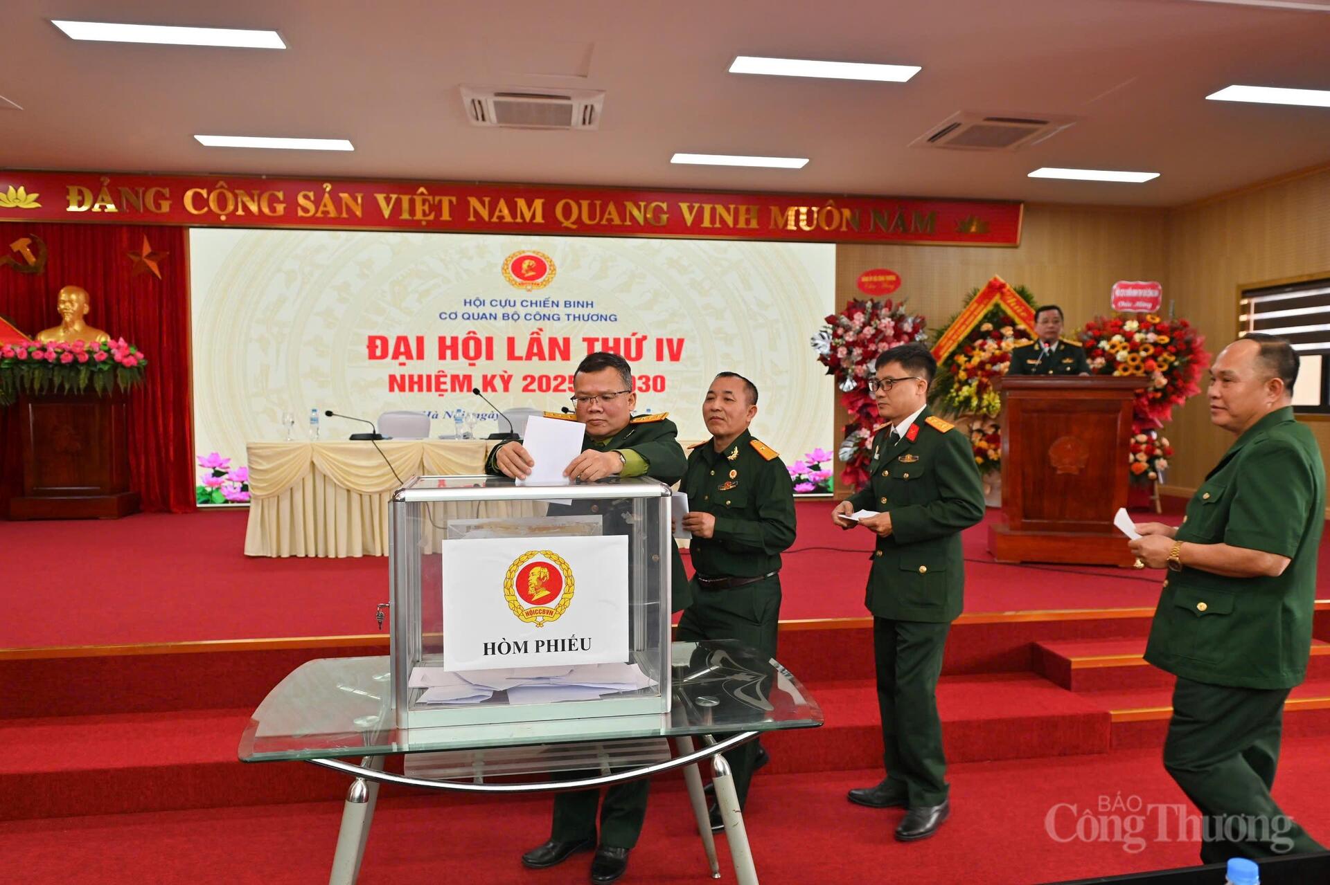 Hình ảnh ấn tượng tại Okvip69.com bán cá nổ hủ Cựu chiến binh Cơ quan Oklavip khuyến mã hấp dẫn mỗi ngày - 20