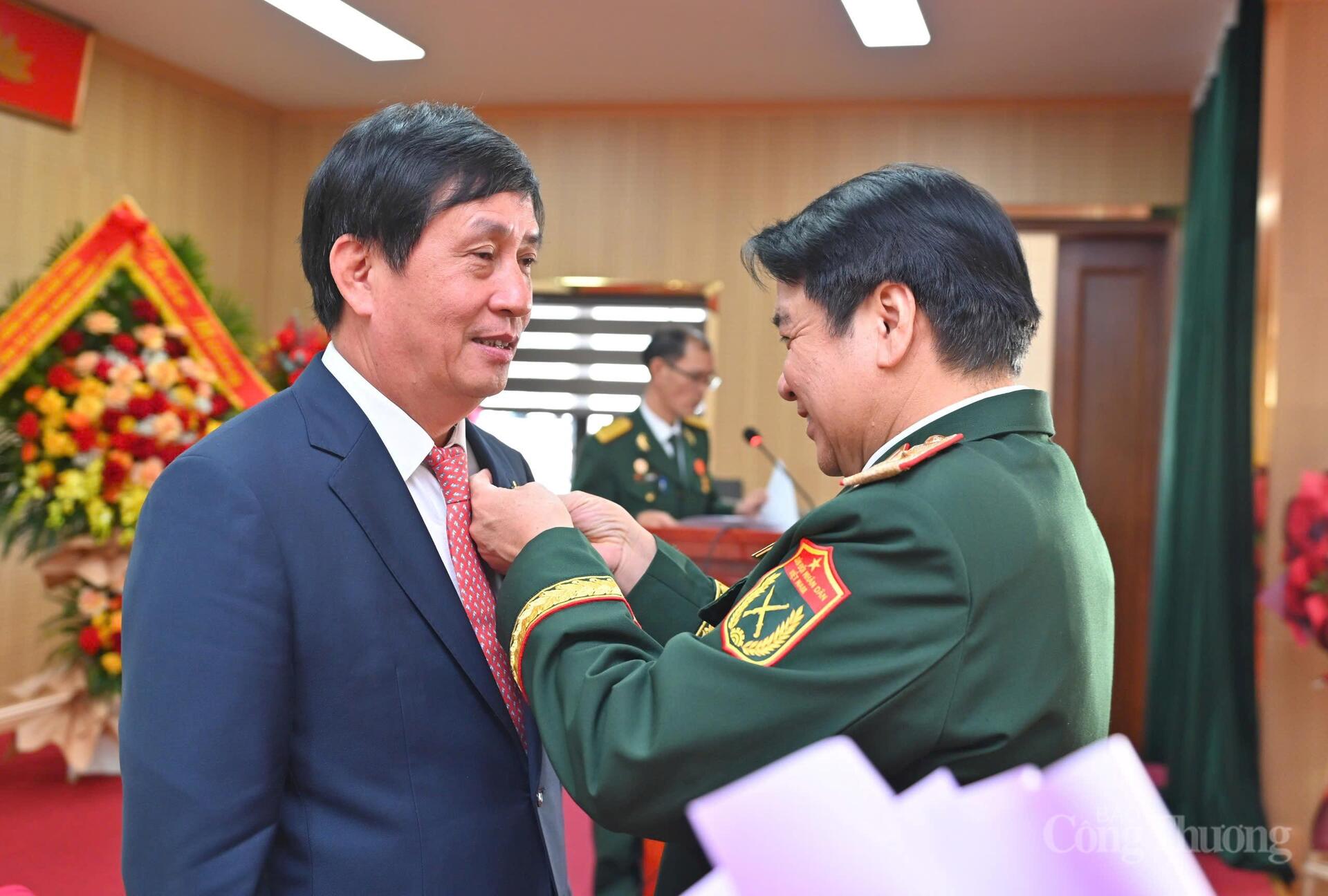 Hình ảnh ấn tượng tại Okvip69.com bán cá nổ hủ Cựu chiến binh Cơ quan Oklavip khuyến mã hấp dẫn mỗi ngày - 26