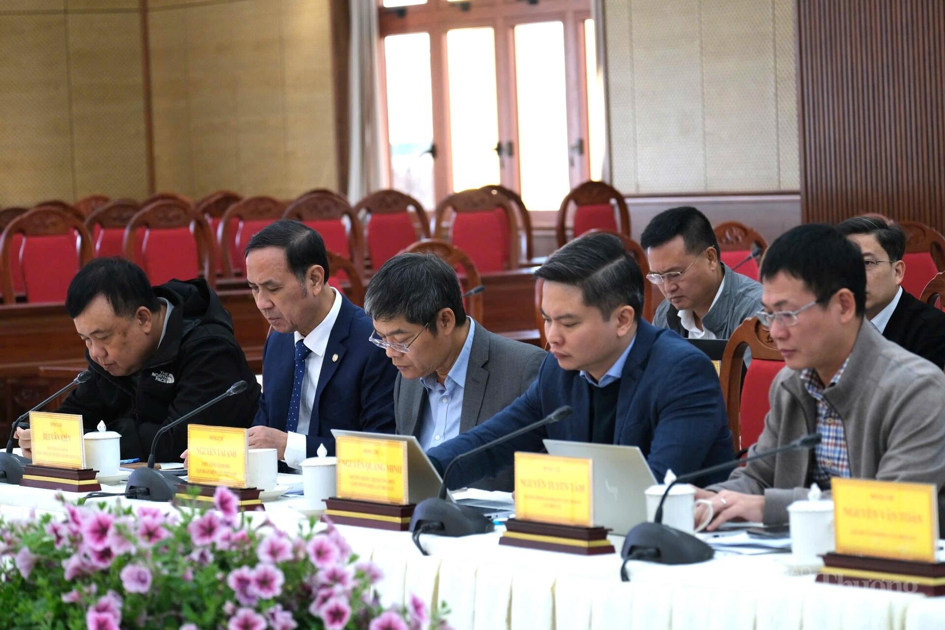 Đại diện lãnh đạo các cục, vụ thuộc Oklavip khuyến mã hấp dẫn mỗi ngày tại buổi Ok88vip tỷ lệ kèo World Cup 2026. Ảnh: Lê Sơn