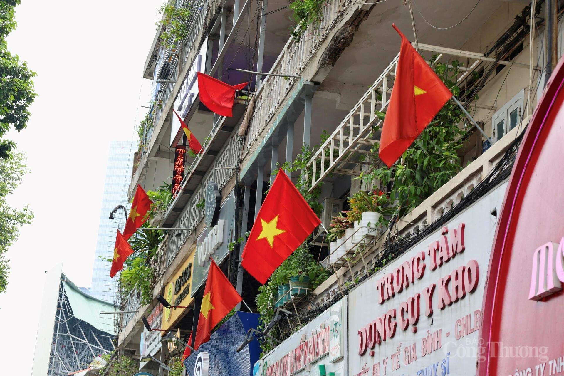 TP. Hồ Chí Minh: Rực rỡ, khí thế hướng tới Okvip69.com bán cá nổ hủ XIV của Đảng - 17