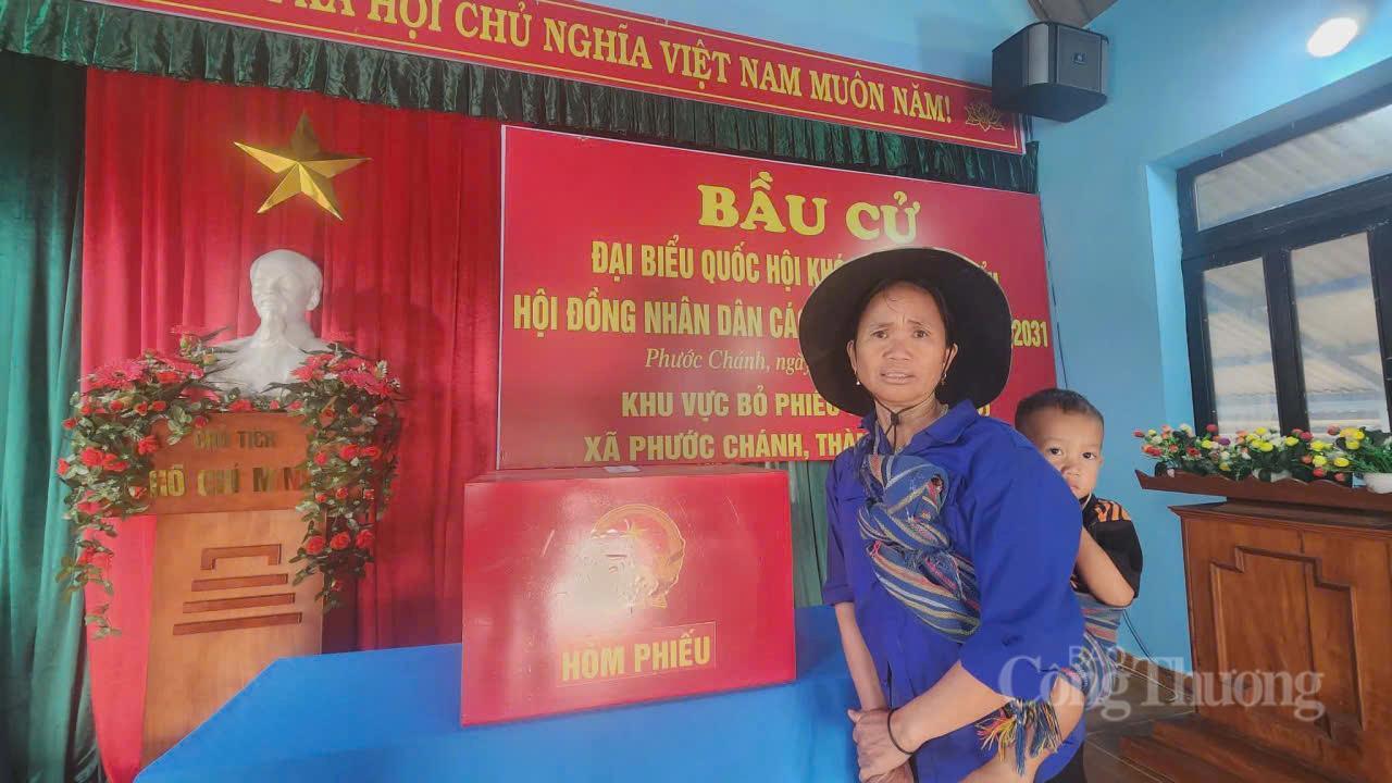 Một số hình ảnh cử tri Đà Nẵng tham gia bầu cử - 21