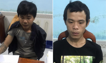 Quảng Nam: Bắt 2 anh em ruột vờ mua vé số rồi cướp giật