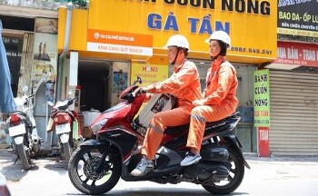 Ngành điện Thủ đô sử dụng loa phát thanh tuyên truyền tiết kiệm điện