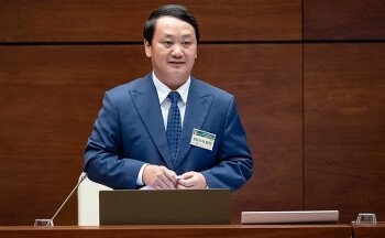 Bộ trưởng Hầu A Lềnh lý giải việc nhiều hộ gia đình ở vùng nghèo không muốn thoát nghèo