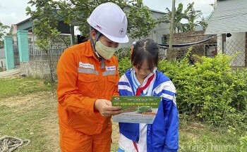 Chủ tịch UBND tỉnh Hà Tĩnh yêu cầu người dân, cơ quan nhà nước và doanh nghiệp đồng lòng tiết kiệm điện