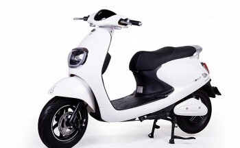 Sạc xe đạp điện, xe máy điện đúng cách để tránh rủi ro cháy nổ