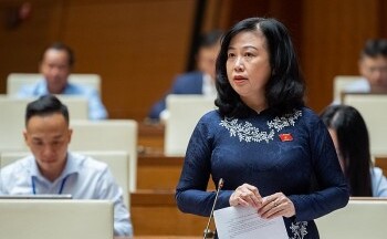 Đại biểu Quốc hội: Thuốc kê đơn bên ngoài rất đắt và không phải ai cũng mua được