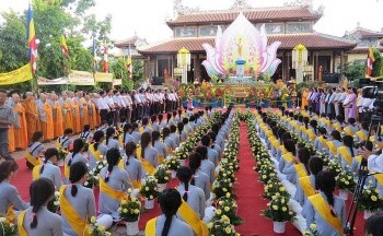 Về sinh hoạt và tự do tín ngưỡng, tôn giáo tại Việt Nam