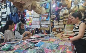 Cơ cấu lại ngành hàng để tạo điểm nhấn “kéo khách” trở lại chợ truyền thống