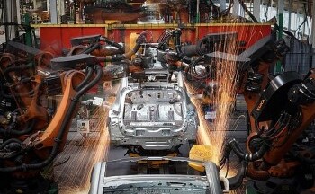 Xe điện phương Tây cần làm gì để tiếp tục cạnh tranh?