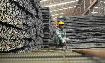 Giá thép hôm nay ngày 4/5/2024: Chờ lực đẩy đầu tư công để bứt phá