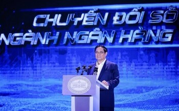 Thủ tướng Phạm Minh Chính kỳ vọng ngân hàng là ngành đi đầu, tiên phong trong chuyển đổi số