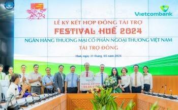 Thừa Thiên Huế: Tiếp tục ký kết “Nhà tài trợ Đồng” cho Festival Huế 2024