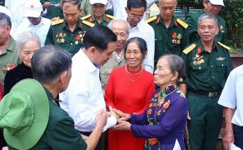 Cần thực hiện đầy đủ chế độ ưu đãi người có công