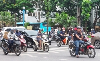 Dự báo thời tiết hôm nay ngày 25/7/2024: Ngày nắng nóng, có mưa dông; trên biển sóng to gió lớn