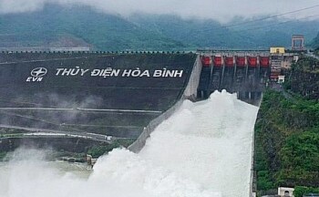 Cung cấp điện tuần 32: Phụ tải miền Bắc tăng trung bình mỗi ngày từ 10-15 tr.kWh