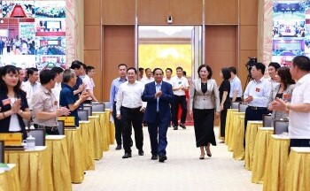 Thủ tướng Phạm Minh Chính dự Hội nghị tổng kết 10 năm thực hiện Chỉ thị số 40-CT/TW