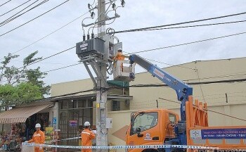 TP. Hồ Chí Minh: Chủ động nhiều giải pháp bảo đảm an toàn điện mùa mưa bão