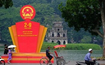 Lòng yêu nước, tinh thần dân tộc tiếp tục soi đường, dẫn lối