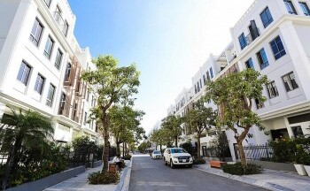 Chuyên gia hiến kế giải pháp 'ghìm cương' giá bất động sản 'nhảy múa'