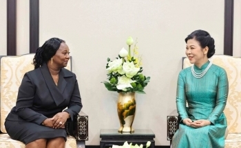 Phu nhân Tổng Bí thư, Chủ tịch nước tiếp Phu nhân Tổng thống Guinea-Bissau