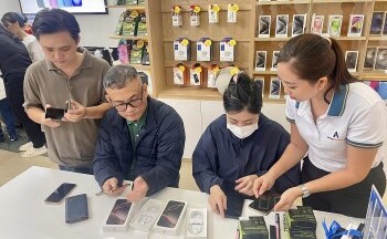 Doanh nghiệp bán lẻ smartphone nỗ lực vượt khó, đặt kỳ vọng phục hồi vào cuối năm