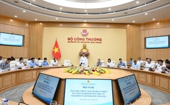 Bộ trưởng Nguyễn Hồng Diên chủ trì Hội nghị về Dự thảo Nghị định kinh doanh xăng dầu