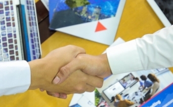 Tháo gỡ khó khăn triển khai hợp đồng điện tử: Doanh nghiệp cần hành lang pháp lý đồng bộ