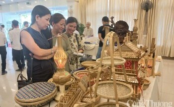 Thừa Thiên Huế: Còn nhiều khó khăn trong phát triển sản phẩm làng nghề