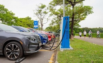 Quy chuẩn kỹ thuật quốc gia về trụ sạc xe điện có gì mới?
