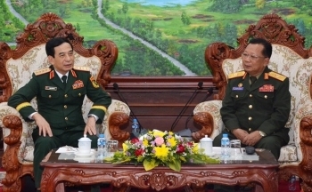 Đại tướng Phan Văn Giang hội kiến Phó Thủ tướng, Bộ trưởng Bộ Quốc phòng Lào