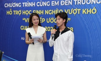 Quỹ Tấm lòng Việt: ''Viết tiếp ước mơ đến trường'' của nhiều học sinh nghèo vượt khó