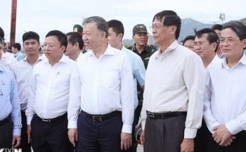 Tổng Bí thư Tô Lâm thăm và kiểm tra một số cơ sở kinh tế, văn hóa, xã hội tại Ninh Thuận