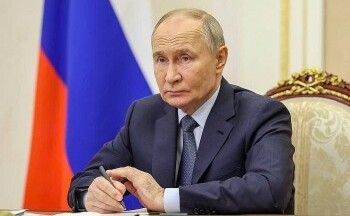 Tổng thống Vladimir Putin gia hạn biện pháp chống 'giá dầu trần' của Nga đến ngày 30/6/2025