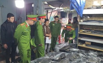 Thừa Thiên Huế: Thu giữ số lượng lớn hàng hoá giả nhãn hiệu