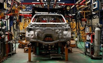 Các hãng ô tô cân nhắc chuyển sản xuất sang Mỹ