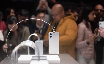 Samsung ra mắt điện thoại tích hợp trí tuệ nhân tạo