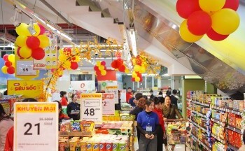 Thị trường Tết Ất Tỵ: Nguồn hàng đầy đủ, giá ổn định